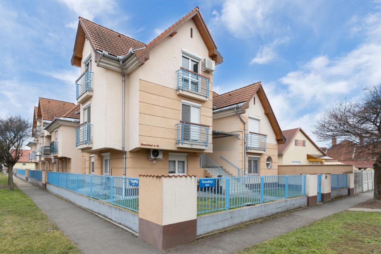Marta Apartman Hajdúszoboszló Екстериор снимка