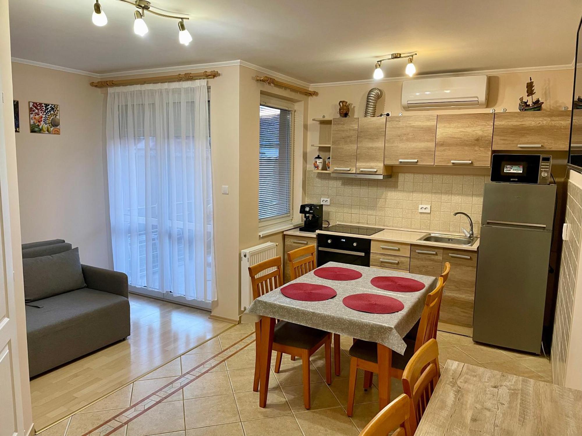 Marta Apartman Hajdúszoboszló Екстериор снимка