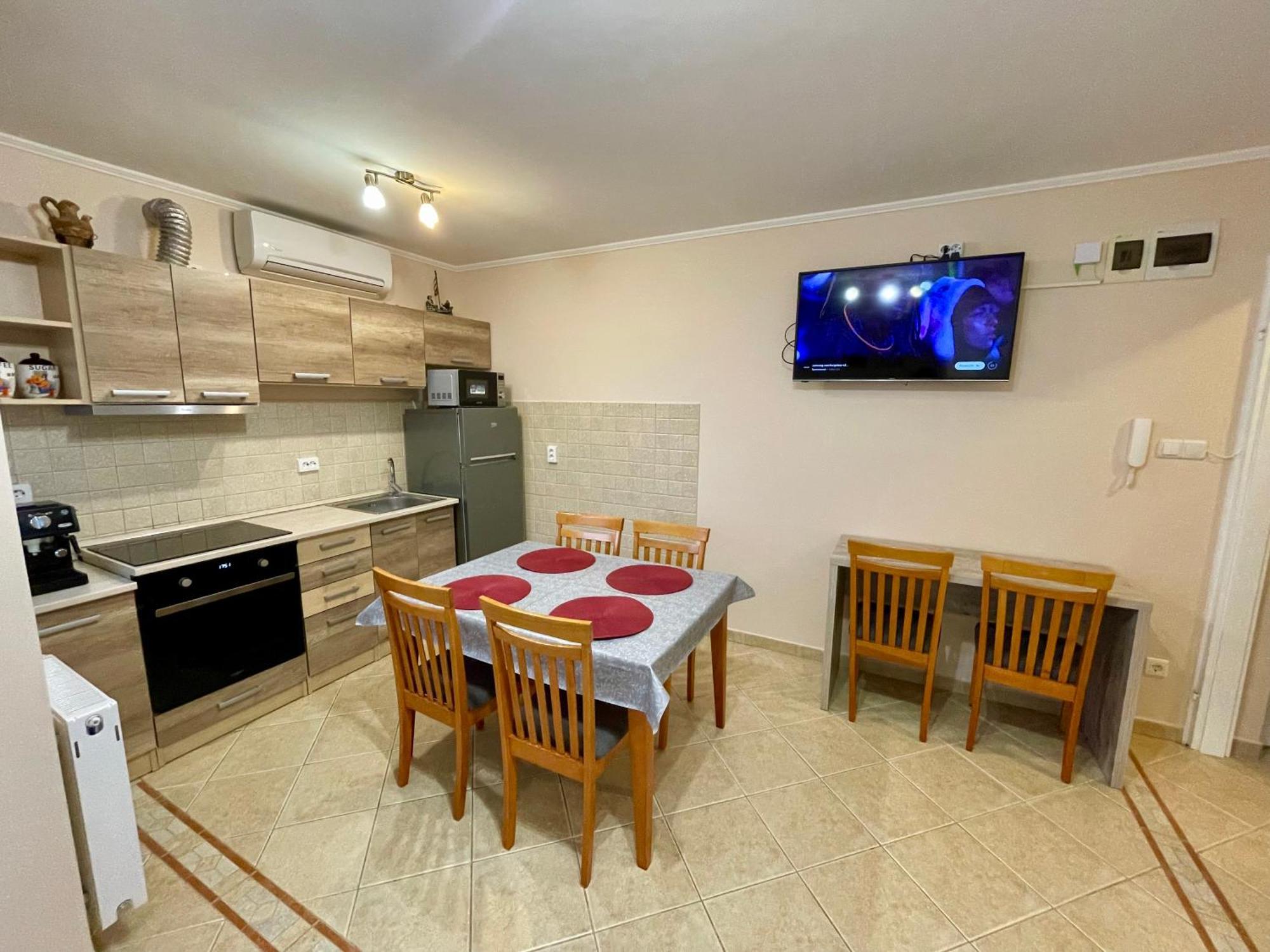 Marta Apartman Hajdúszoboszló Екстериор снимка